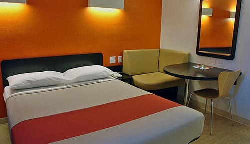 Standard Room, 1 Queen Bed, Non Smoking
