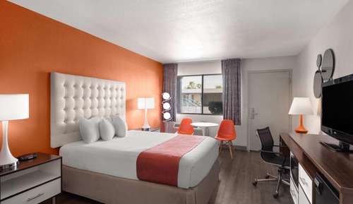 Standard Room, 1 Queen Bed, Accessible