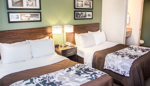 Standard Room, 2 Queen Beds, Non Smoking