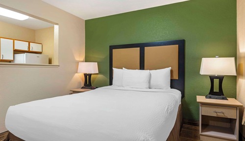 Room, 1 Queen Bed, Accessible, Non Smoking (Efficiency)