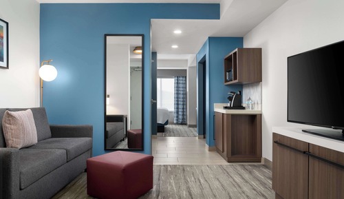 King Bed Jr Suite