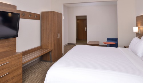 Standard Room, 1 King Bed