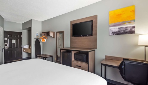 Standard Room, 1 King Bed, Non Smoking