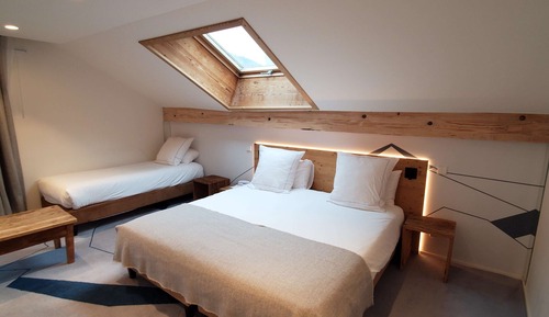 Superior Room, Multiple Beds, Non Smoking, Mountain View
