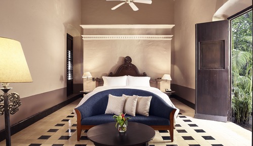 Suite, 1 King Bed