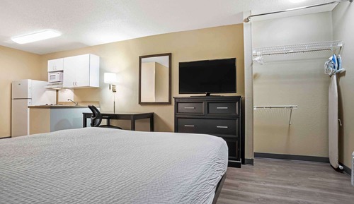 Studio Suite, 1 Queen Bed, Non Smoking