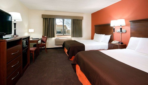 Presidential Room, 2 Queen Beds, Non Smoking, Lake View