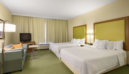 Suite, 2 Queen Beds (Mobility/Hearing Access, Roll-In Shwr)