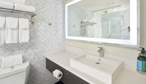 Deluxe Room, 2 Queen Beds (Pool)