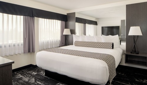 Premium Room, 1 King Bed