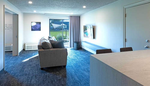 Rose Garden Suite