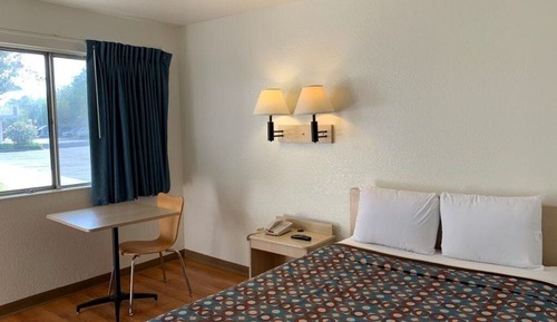 Standard Room, 1 Queen Bed, Non Smoking