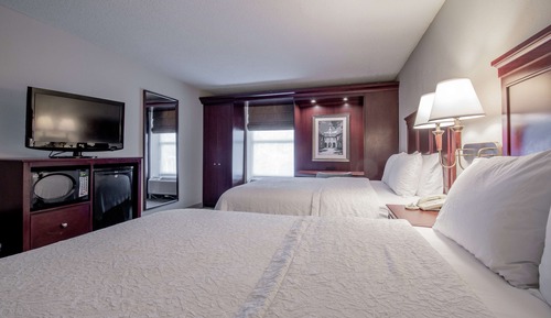 Standard Room, 2 Queen Beds, Walk-In Shower