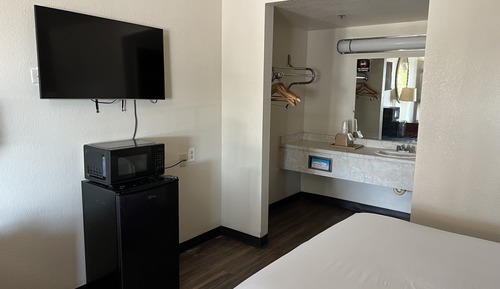 Double Room, 2 Queen Beds
