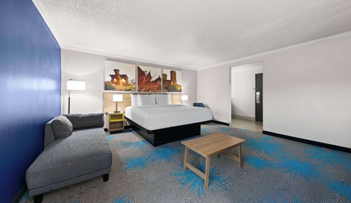 Studio Suite, 1 King Bed, Non Smoking