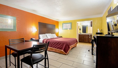 Standard Room, 1 King Bed, Non Smoking