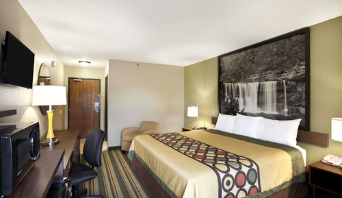 Standard Room, 1 King Bed, Smoking (Second Floor)
