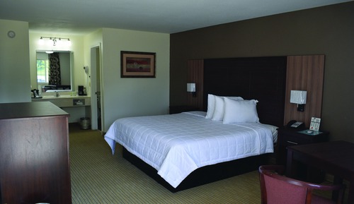 Standard Room, 1 King Bed