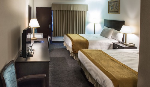 Room, 2 Double Beds, Pool View