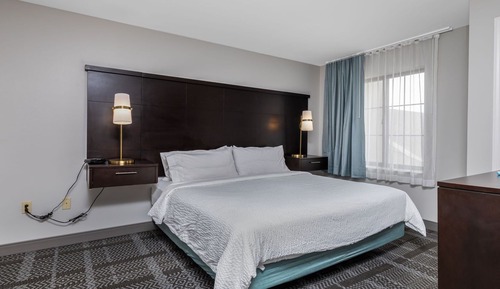 Suite, 2 Bedrooms, Kitchen