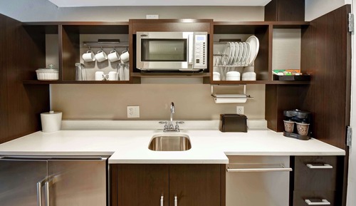 Suite, 2 Queen Beds, Accessible, Bathtub