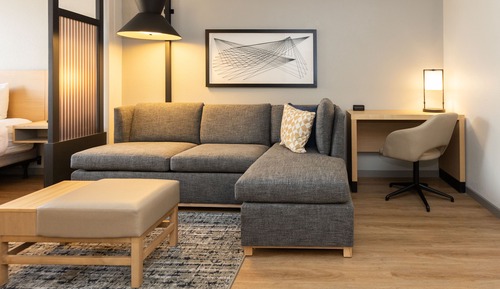 Room, 1 King Bed (High Floor)