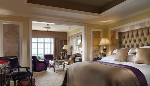 Junior Suite, 1 King Bed with Sofa bed
