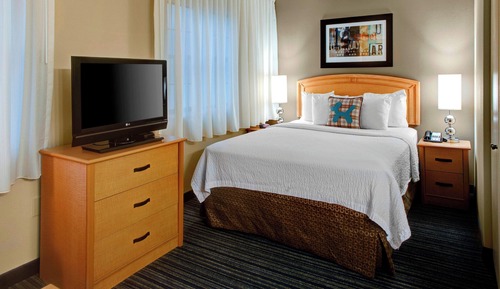 Studio, 1 Queen Bed with Sofa bed, Non Smoking