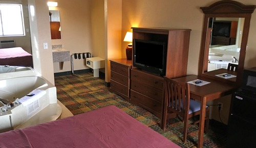 Suite, 1 King Bed, Non Smoking, Bathtub