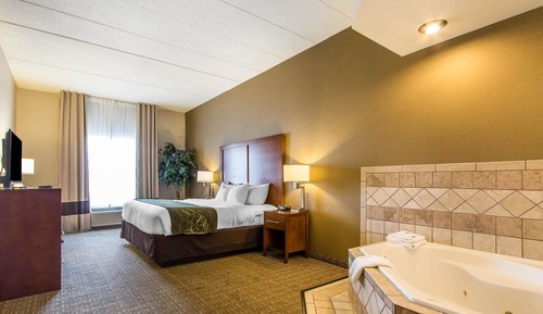 Suite, 1 King Bed with Sofa bed, Non Smoking, Hot Tub