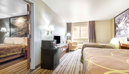 Suite, 1 King Bed