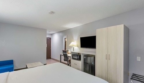 Deluxe Room, 1 King Bed, Non Smoking