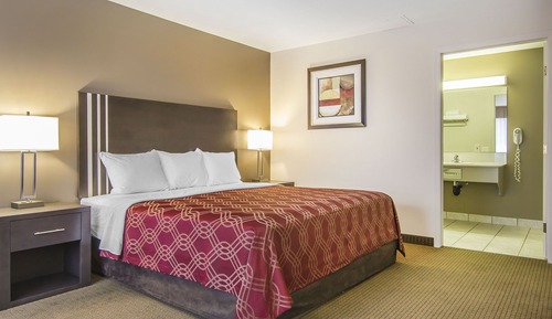Standard Room, 1 King Bed, Non Smoking
