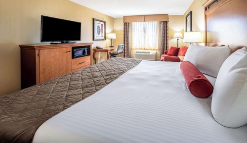 Suite, 1 King Bed, Accessible, Non Smoking