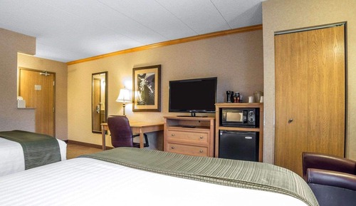 Double Room, 2 Queen Beds, Non Smoking