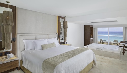 Superior Junior Suite Ocean View - King Size Bed