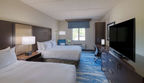 Room, 2 Queen Beds (Shower)