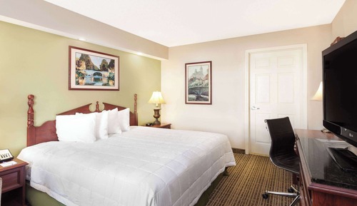 Room, 1 King Bed, Accessible, Non Smoking