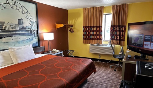 Standard Room, 1 King Bed