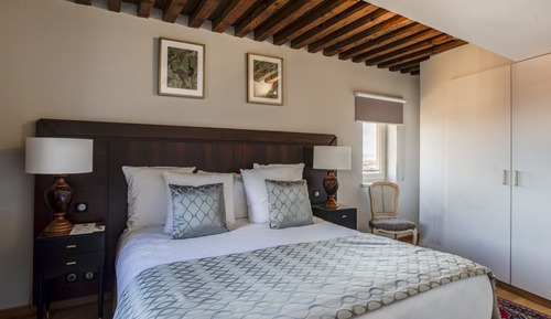 Luxury Apartment