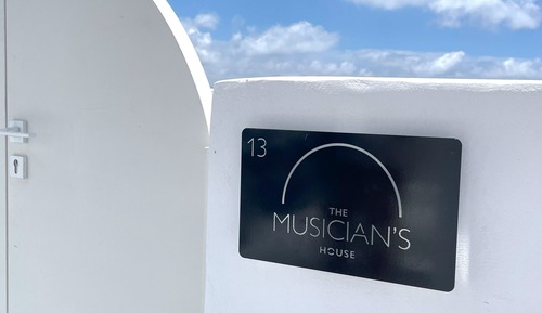 The Musician's Suite with Hot Tub & Caldera View