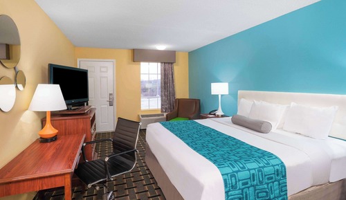 Standard Room, 1 King Bed, Non Smoking