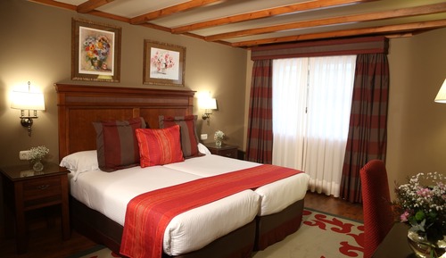 Family Villa (2 Adults and 2 Children)