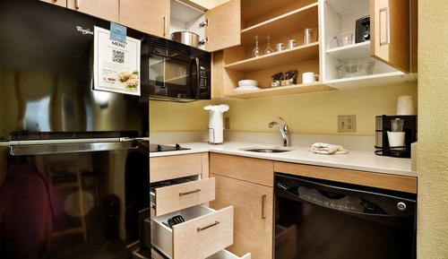 Studio Suite, 1 King Bed, Accessible, Kitchen (Communication)