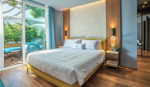 Suite, Hot Tub (Master, Seaside)