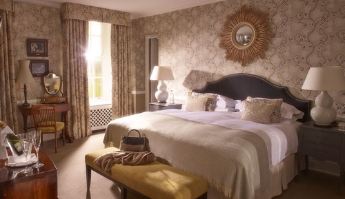 Suite (Marryat)