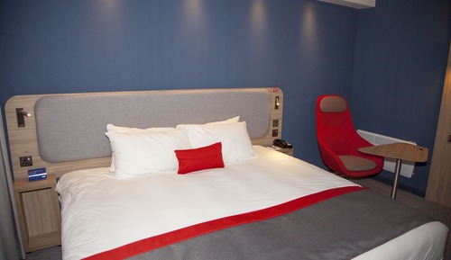 Standard Room, 2 Twin Beds, Accessible (with Free Hot Breakfast)