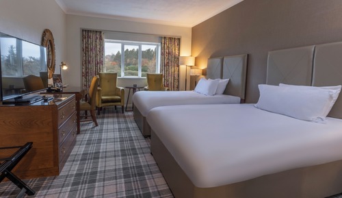 Feature Twin Room