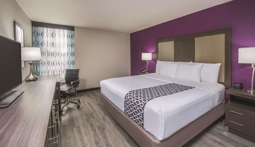 Room, 1 King Bed, Accessible, Non Smoking (Mobility Accessible)