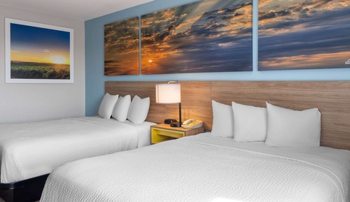 Room, 2 Queen Beds, Non Smoking